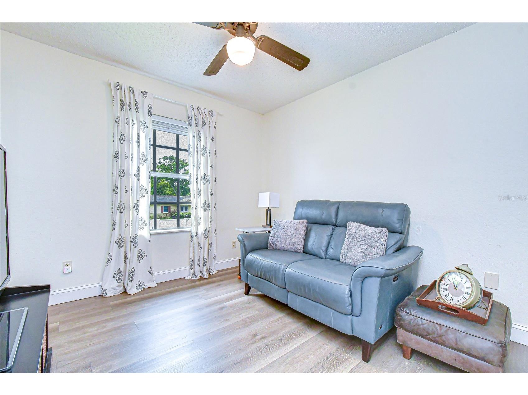 1216 Brandon Lakes Avenue Valrico FL 33594 TB8495506 image17