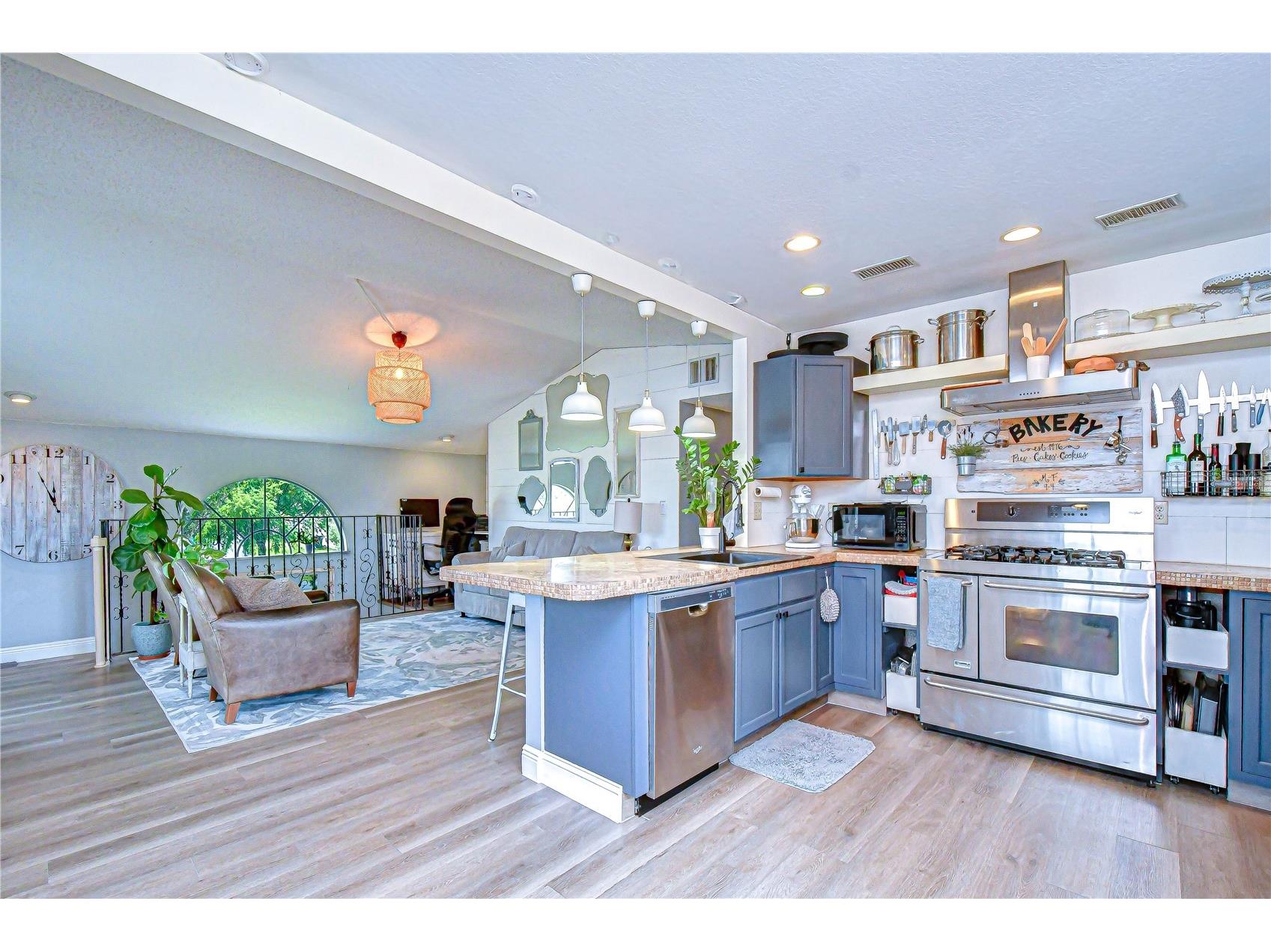1216 Brandon Lakes Avenue Valrico FL 33594 TB8495506 image9