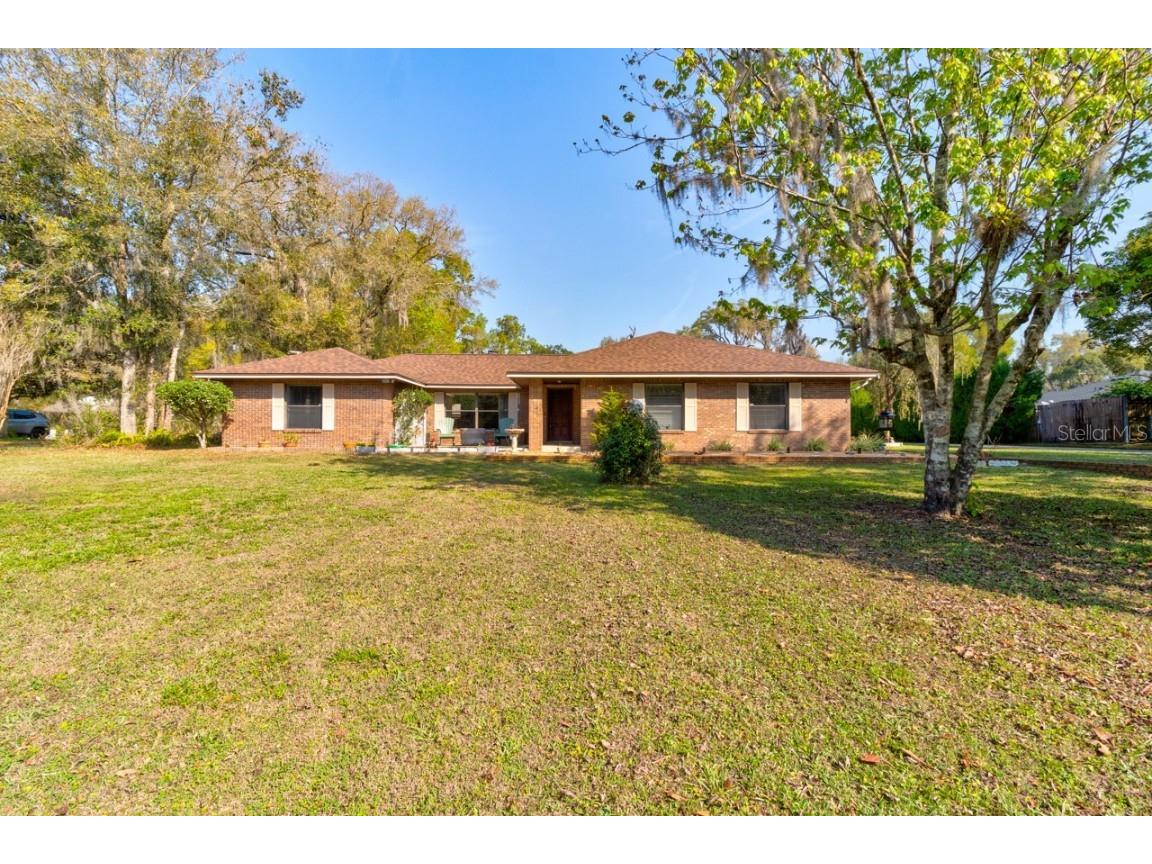 1216 Glenwood Road Deland FL 32720 V4928858 image1
