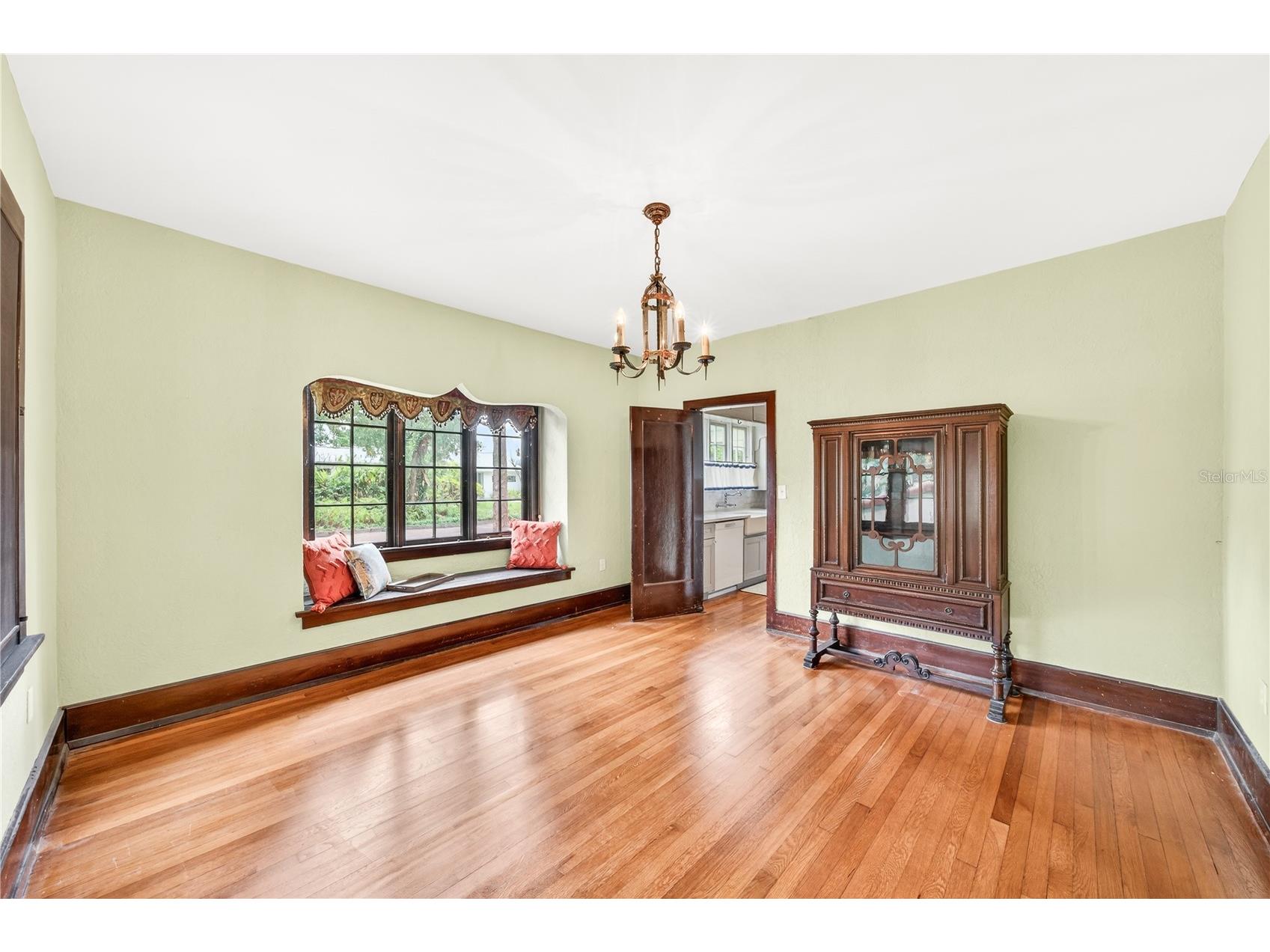 1216 Golden Lane Orlando FL 32804 O6406069 image16