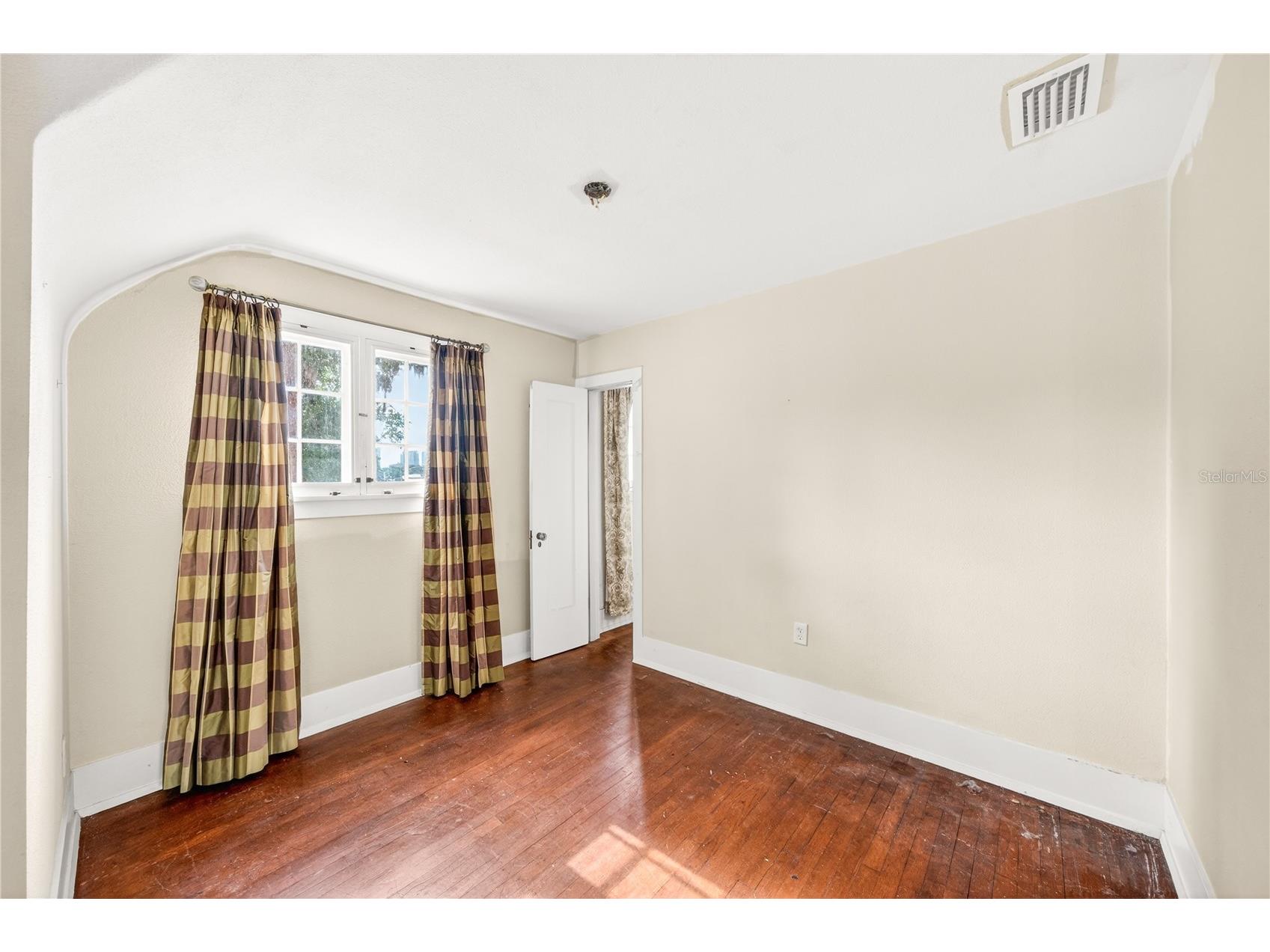 1216 Golden Lane Orlando FL 32804 O6406069 image34