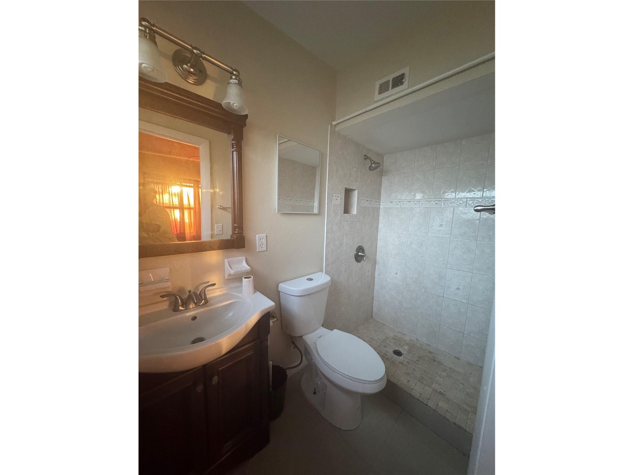 1216 Lawne Boulevard Orlando FL 32808 - LAKE LAWNE O6399973 image11