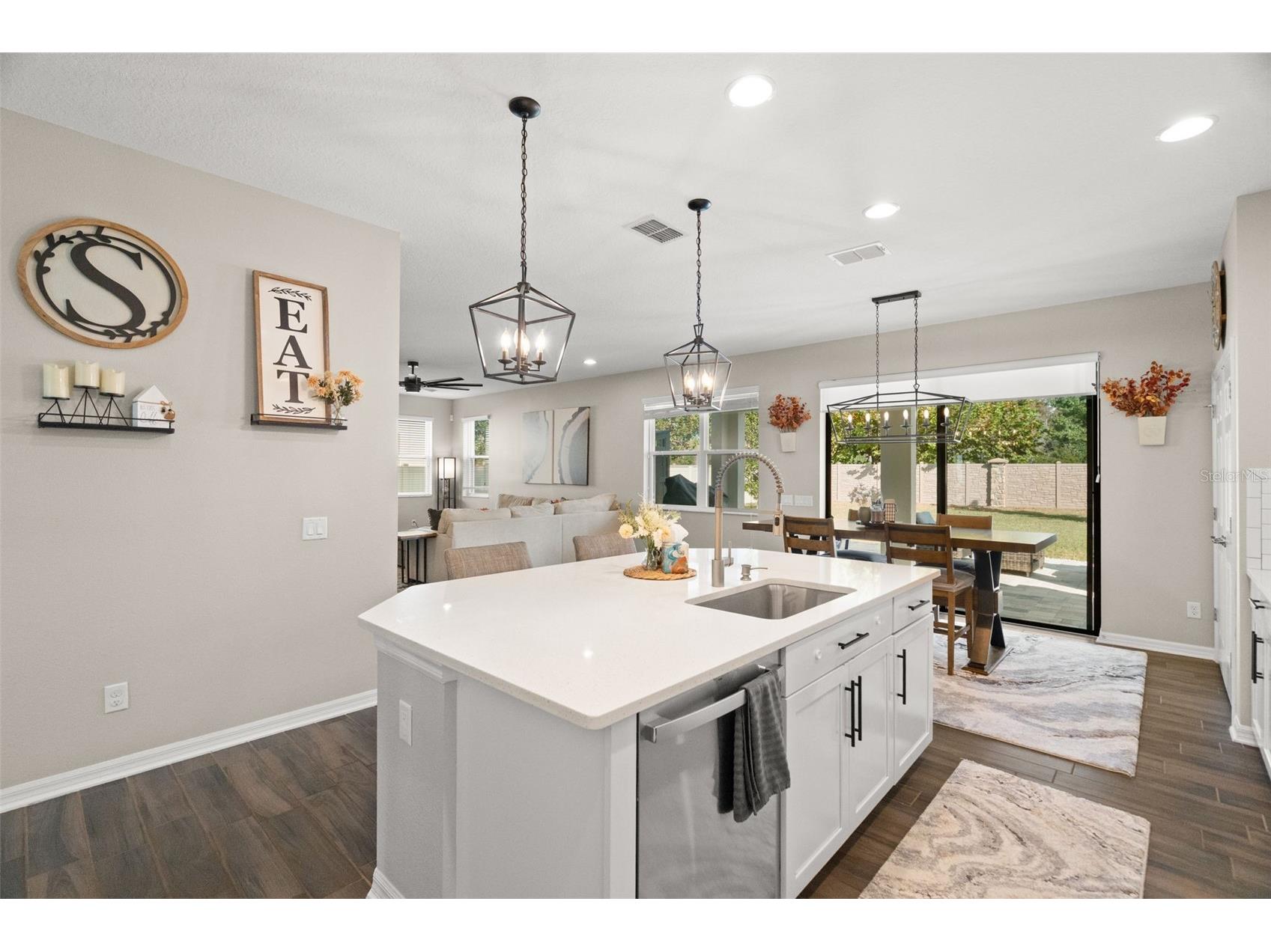 1216 Multiflora Loop Lutz FL 33558 TB8453691 image6