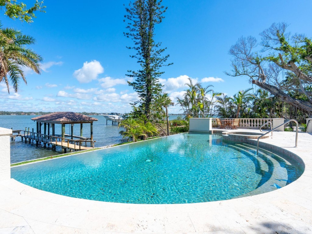 1216 N Casey Key Road Osprey FL 34229 - THE GULF AND SARASOTA BAY A4643654 image35