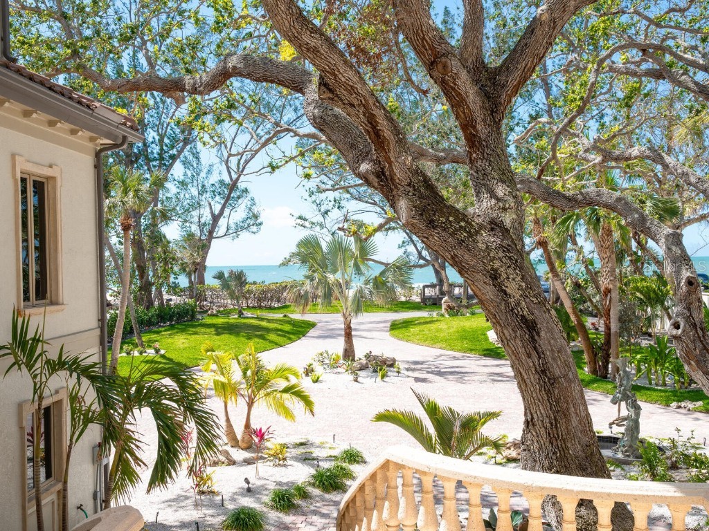 1216 N Casey Key Road Osprey FL 34229 - THE GULF AND SARASOTA BAY A4643654 image41