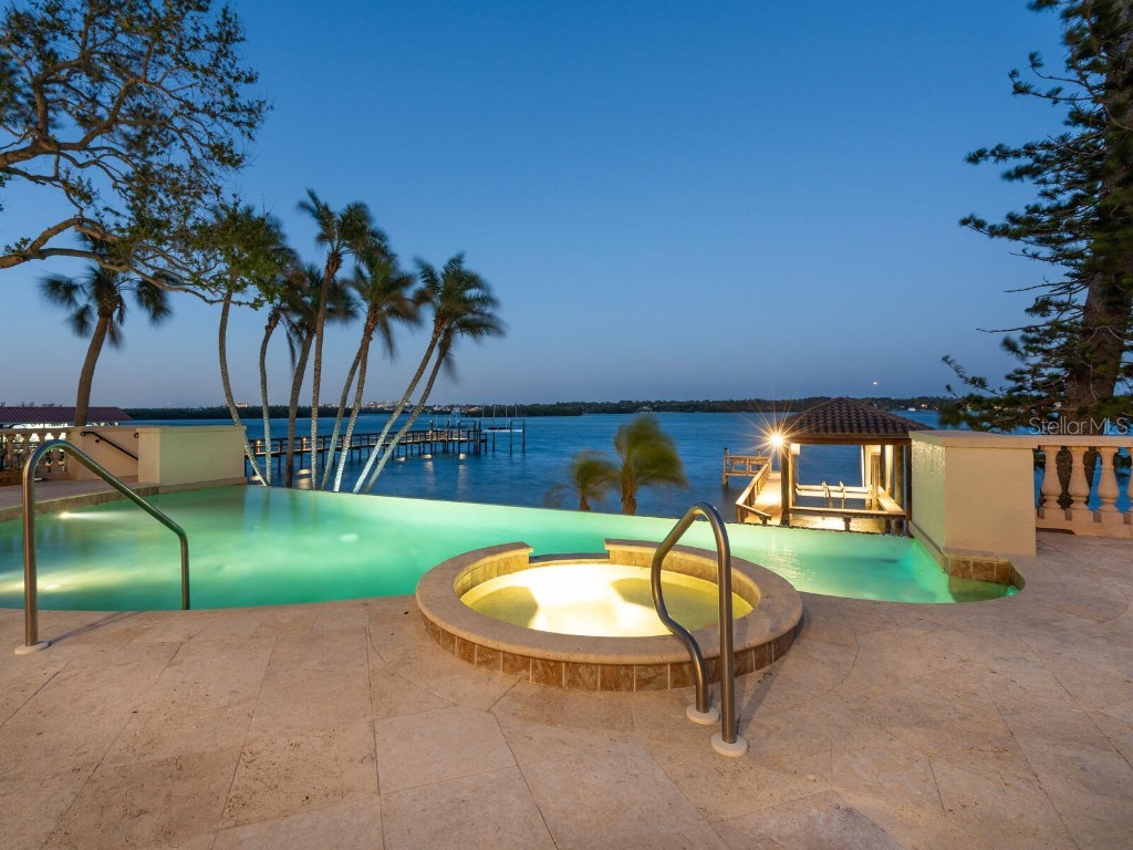 1216 N Casey Key Road Osprey FL 34229 - THE GULF AND SARASOTA BAY A4643654 image47