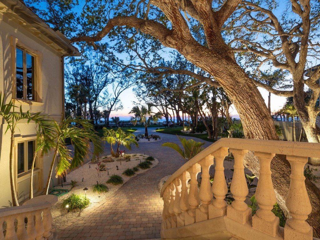 1216 N Casey Key Road Osprey FL 34229 - THE GULF AND SARASOTA BAY A4643654 image53