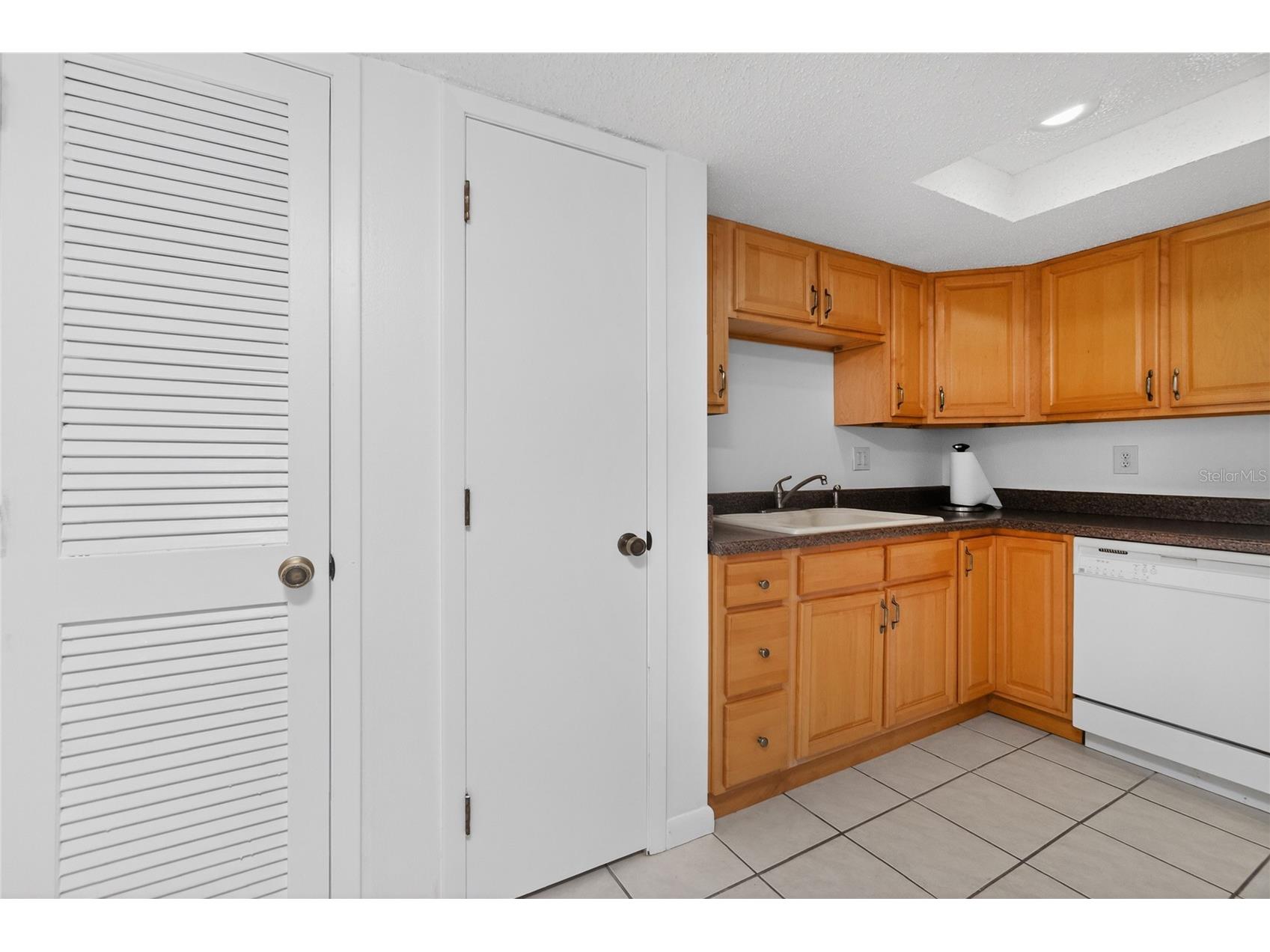 1217 Aqui Esta Drive #8 Punta Gorda FL 33950 C7525531 image14