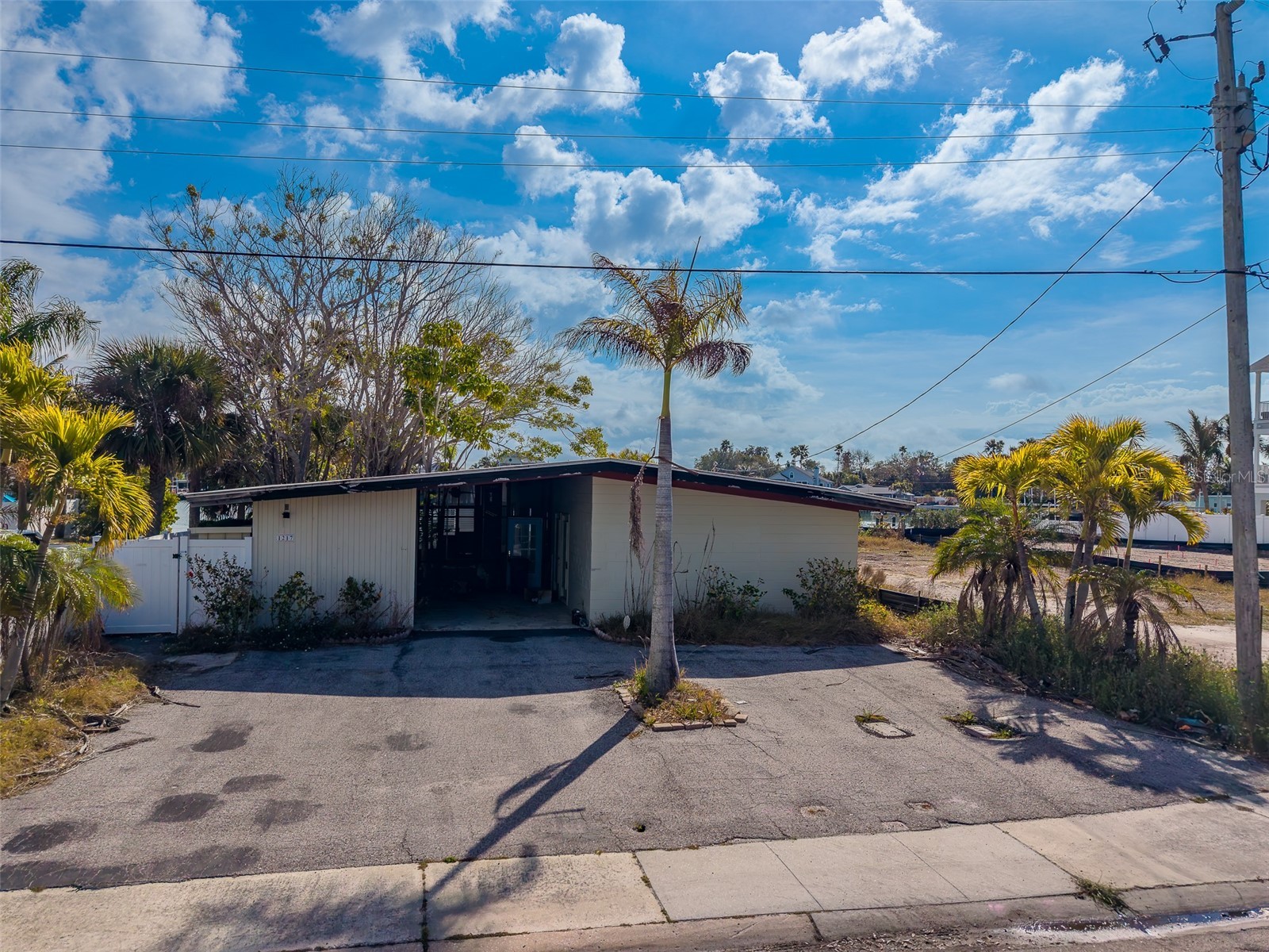 1217 Bay Shore Boulevard Indian Rocks Beach FL 33785 TB8480253 image1