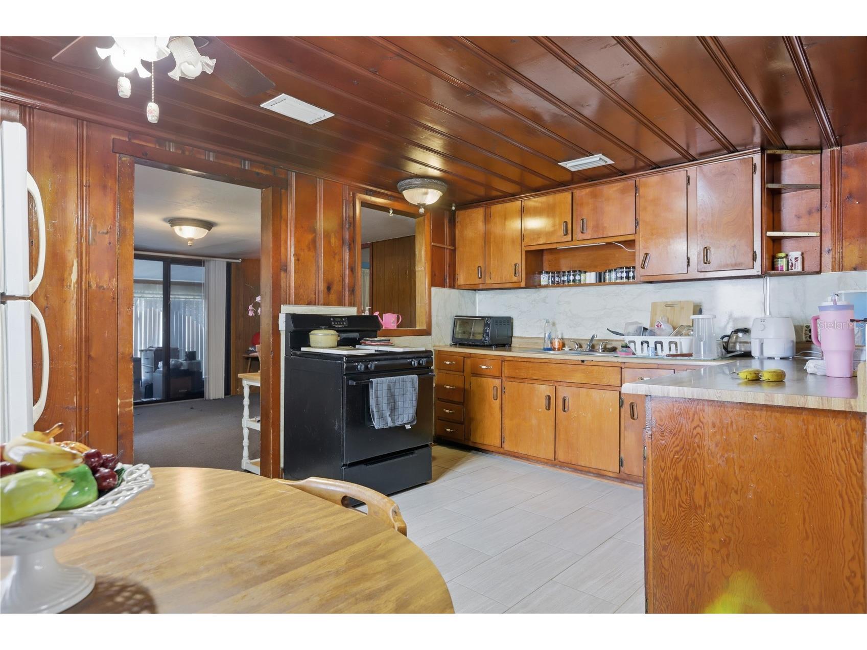 1217 Center Avenue Daytona Beach FL 32117 V4949674 image10