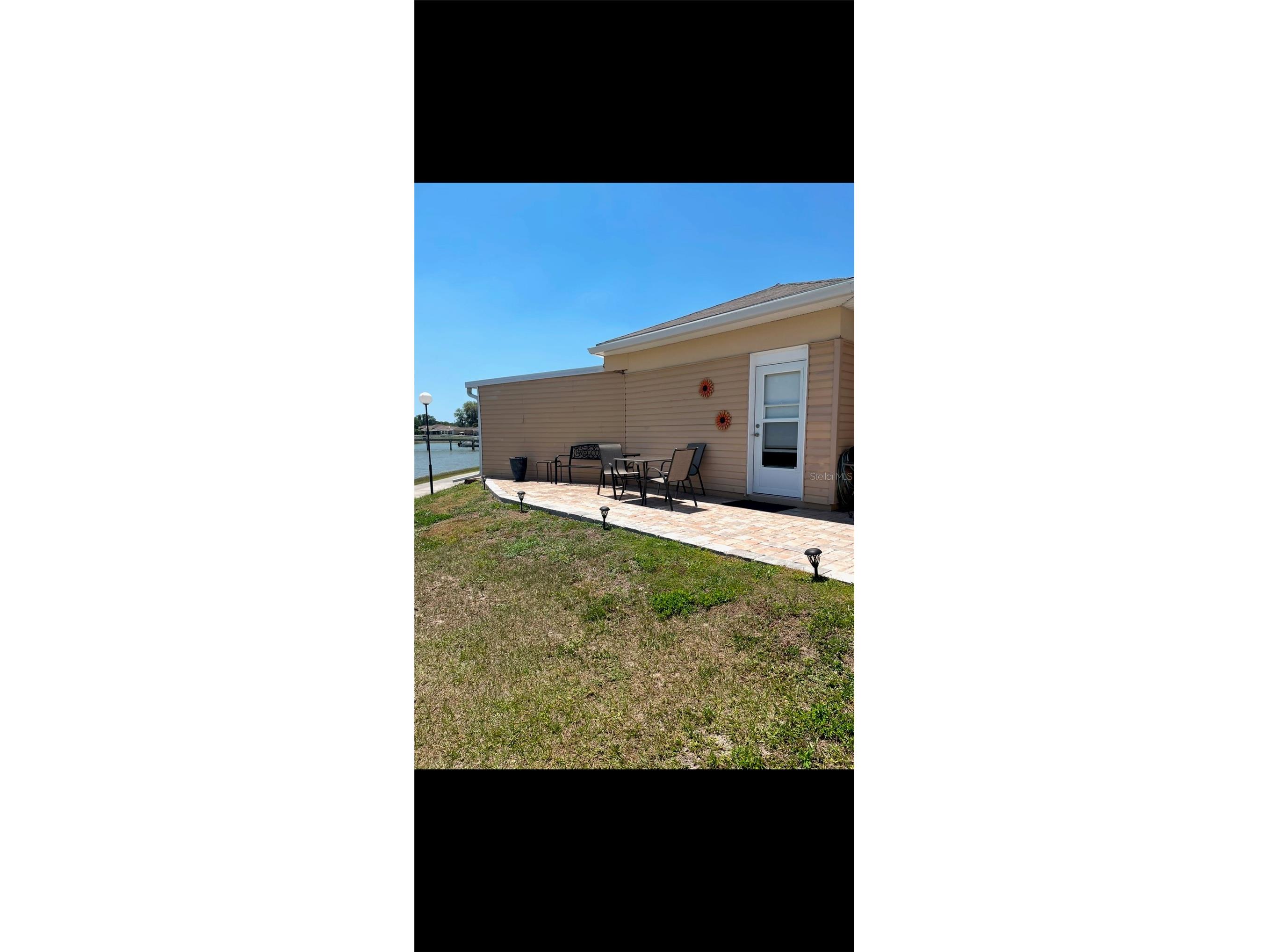 1217 Club Circle Lakeshore FL 33854 P4937976 image16