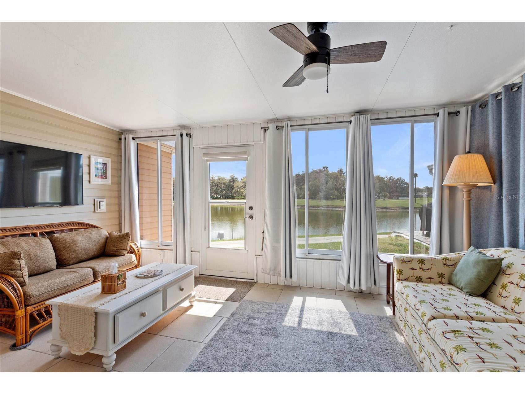 1217 Club Circle Lakeshore FL 33854 P4937976 image4