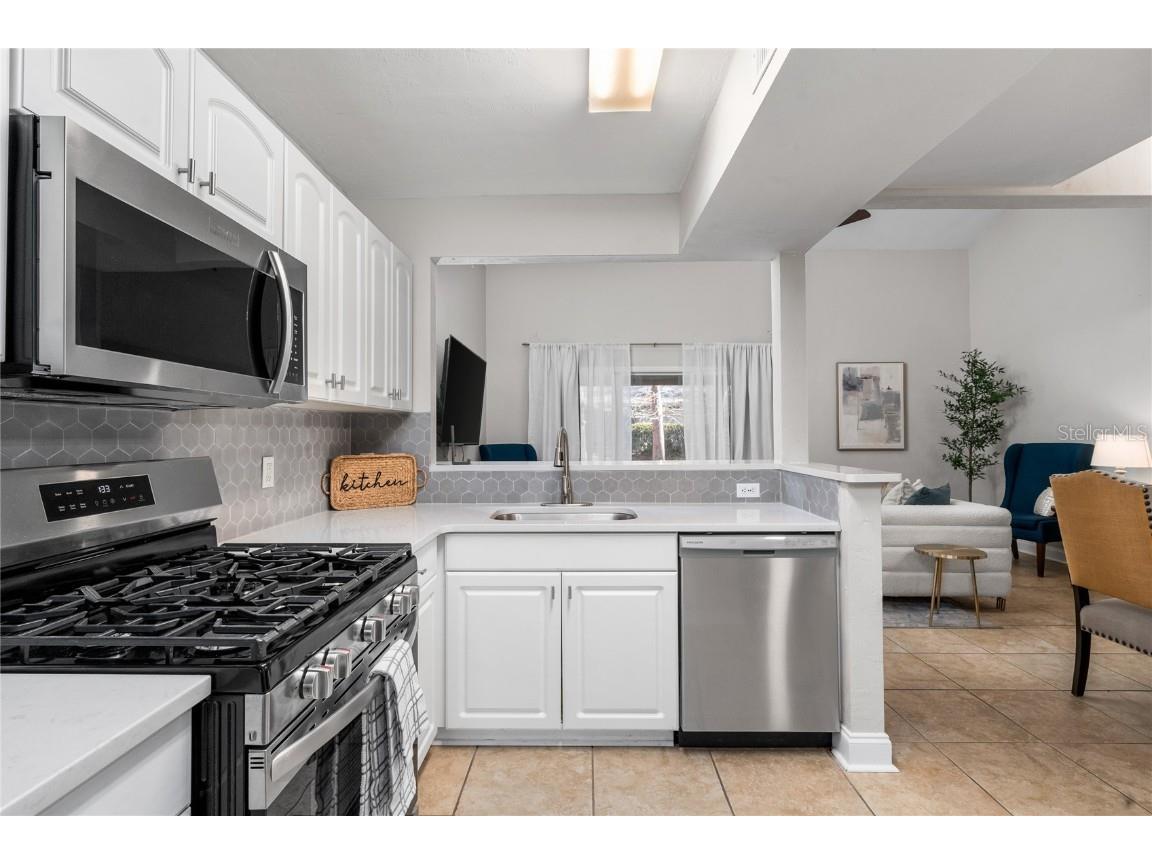 1217 NW 55th Street #14 Gainesville FL 32605 GC533338 image10