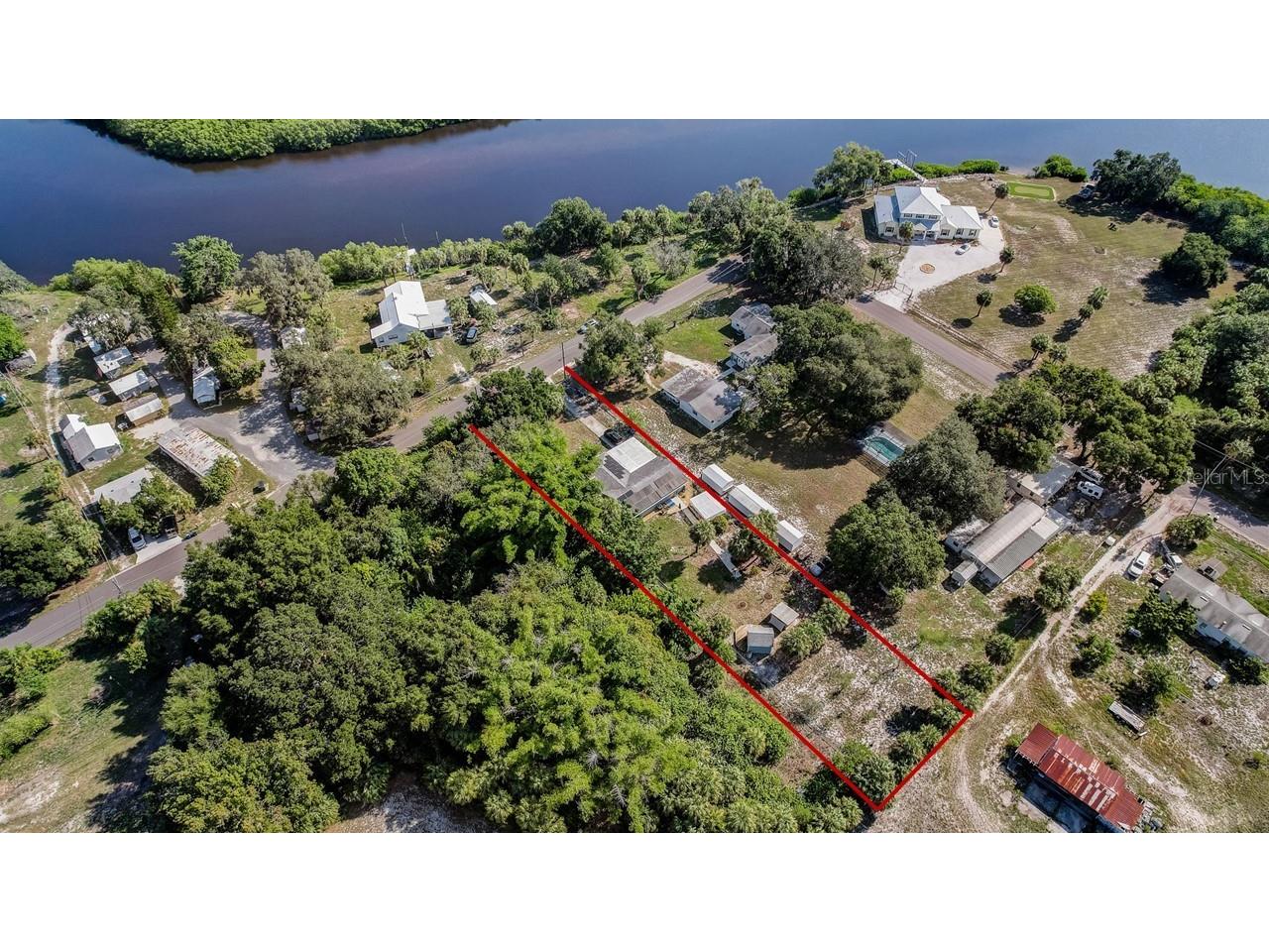 1217 Sweeney Drive Ruskin FL 33570 T3467982 image1