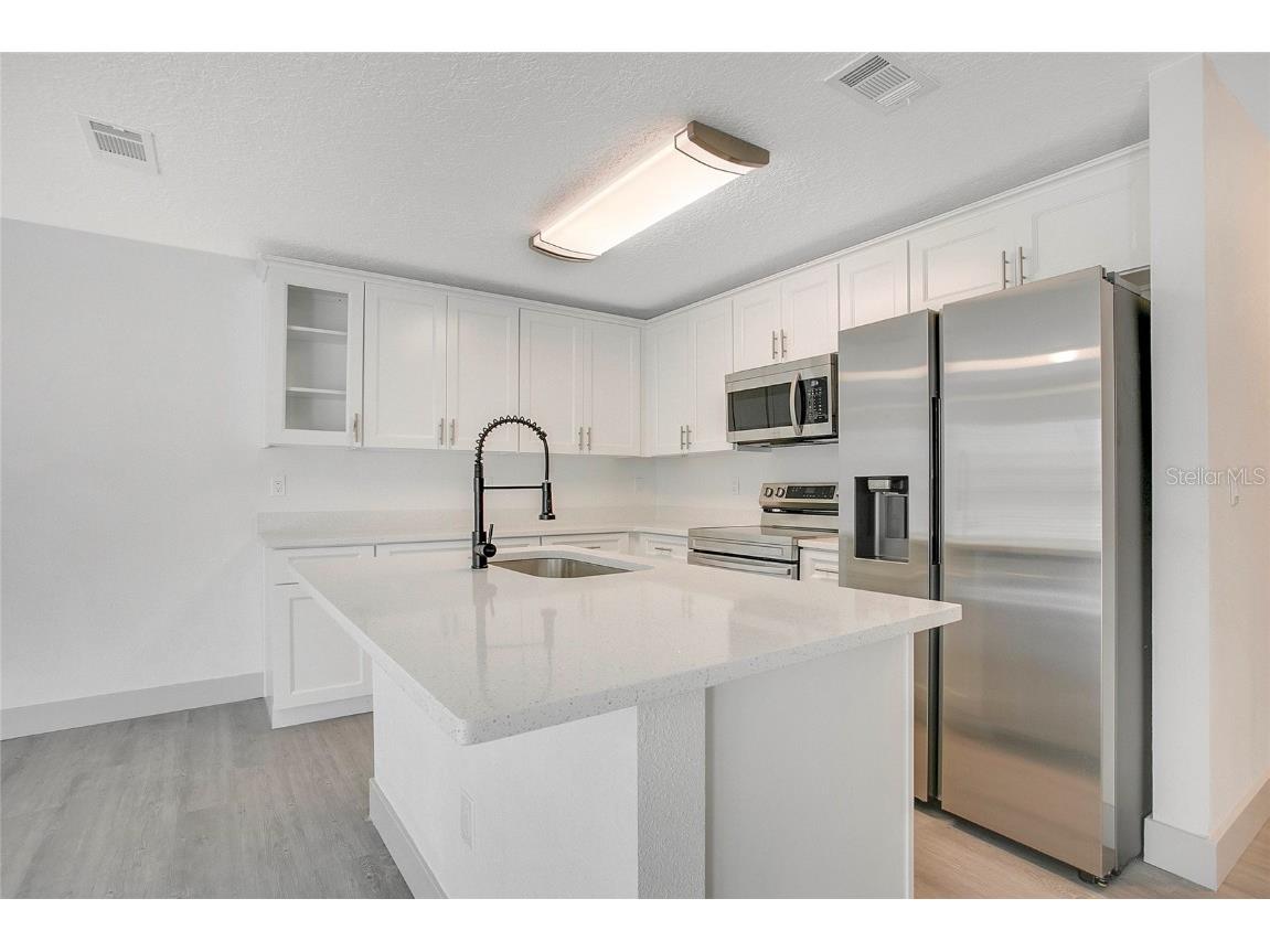 1217 W 6th Street Sanford FL 32771 O6359272 image3