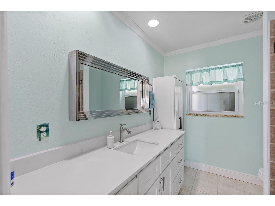 12170 4th Street E Treasure Island FL 33706 - BOCA CIEGA BAY TB8418136 image29