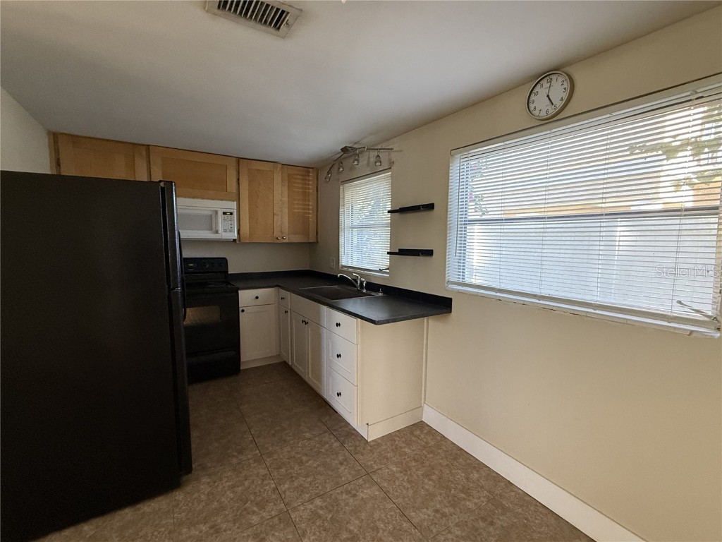 12175 3rd Street E #4 Treasure Island FL 33706 TB8440118 image5