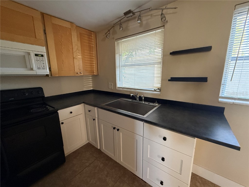 12175 3rd Street E #4 Treasure Island FL 33706 TB8440118 image8