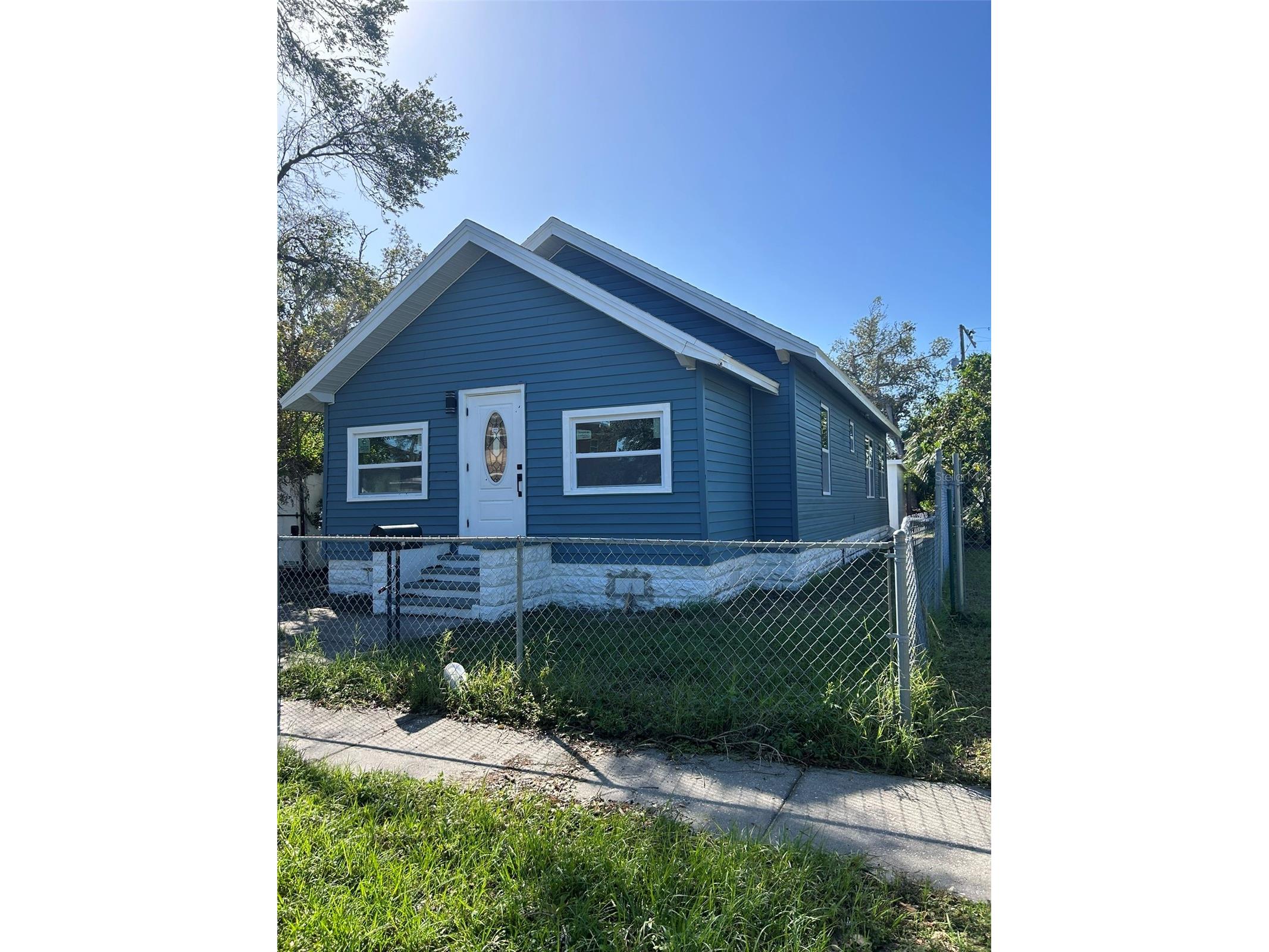 1218 13th Avenue S Saint Petersburg FL 33705 TB8469373 image1