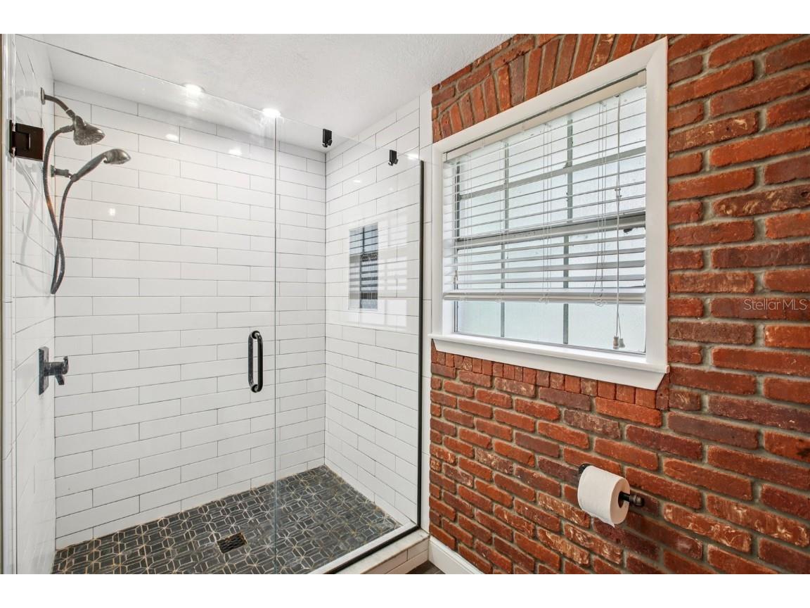 1218 Lake Ariana Boulevard Auburndale FL 33823 - LAKE ARIANA TB8456113 image24