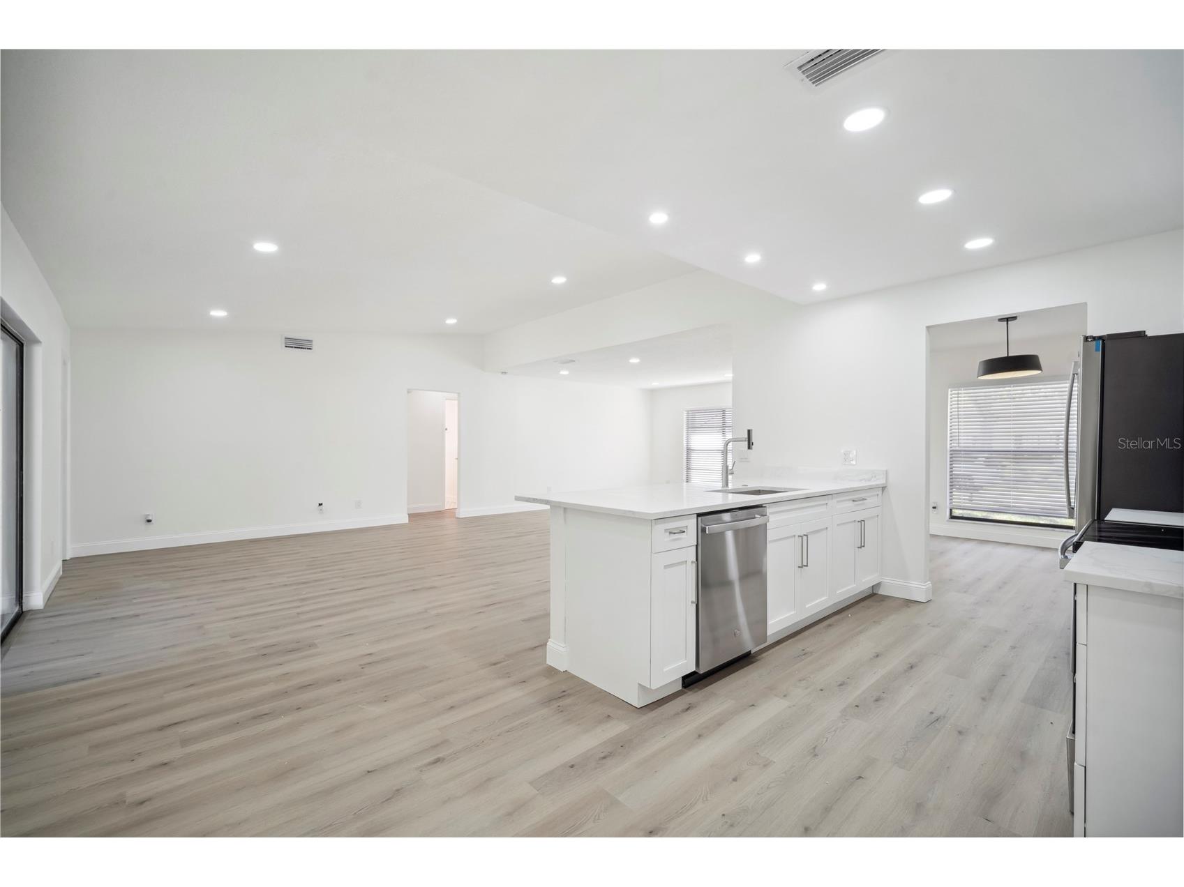 1218 Lornewood Drive Valrico FL 33596 TB8513538 image13