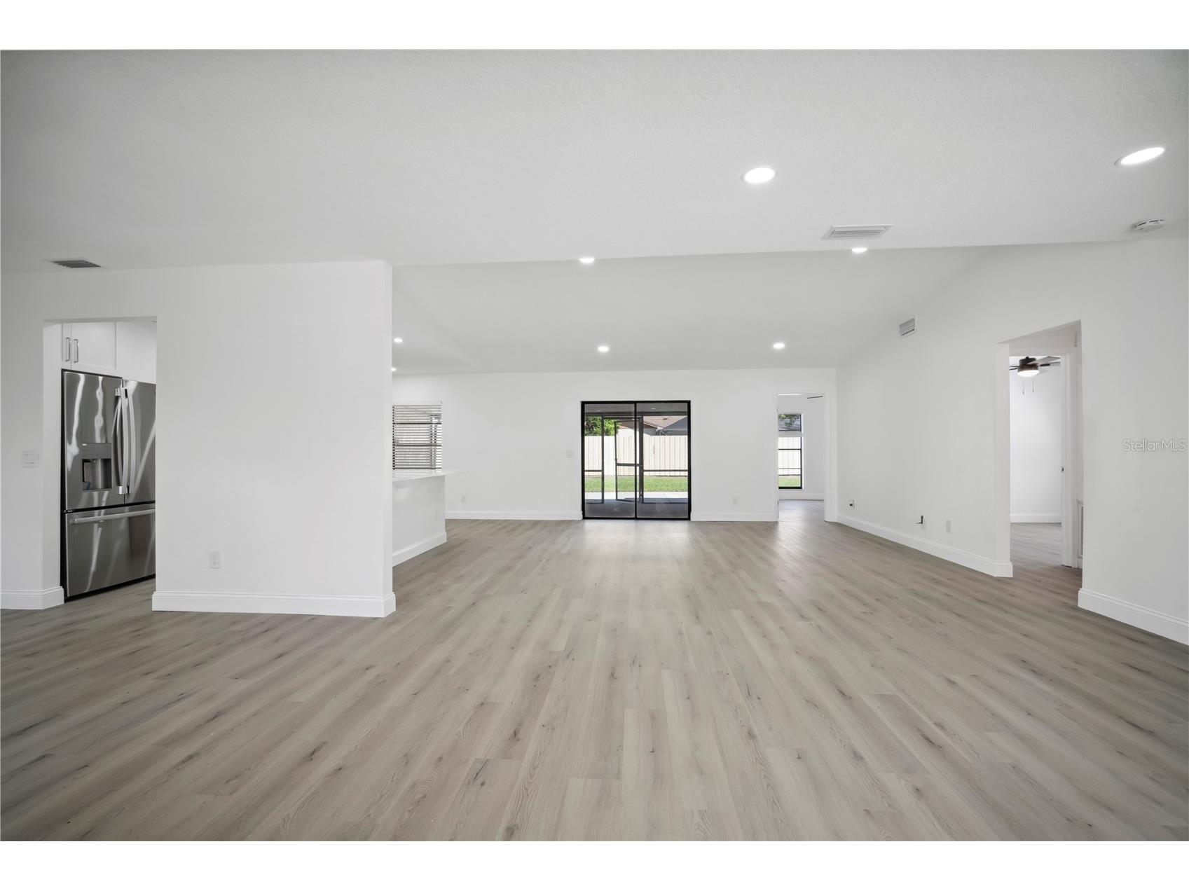 1218 Lornewood Drive Valrico FL 33596 TB8513538 image5
