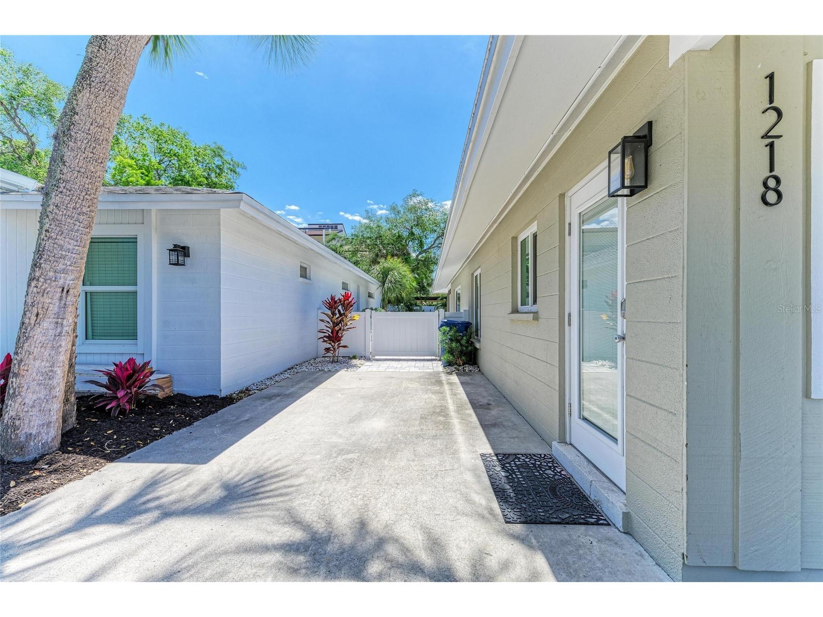 1218 Moonmist Circle #S2 Sarasota FL 34242 A4691272 image33