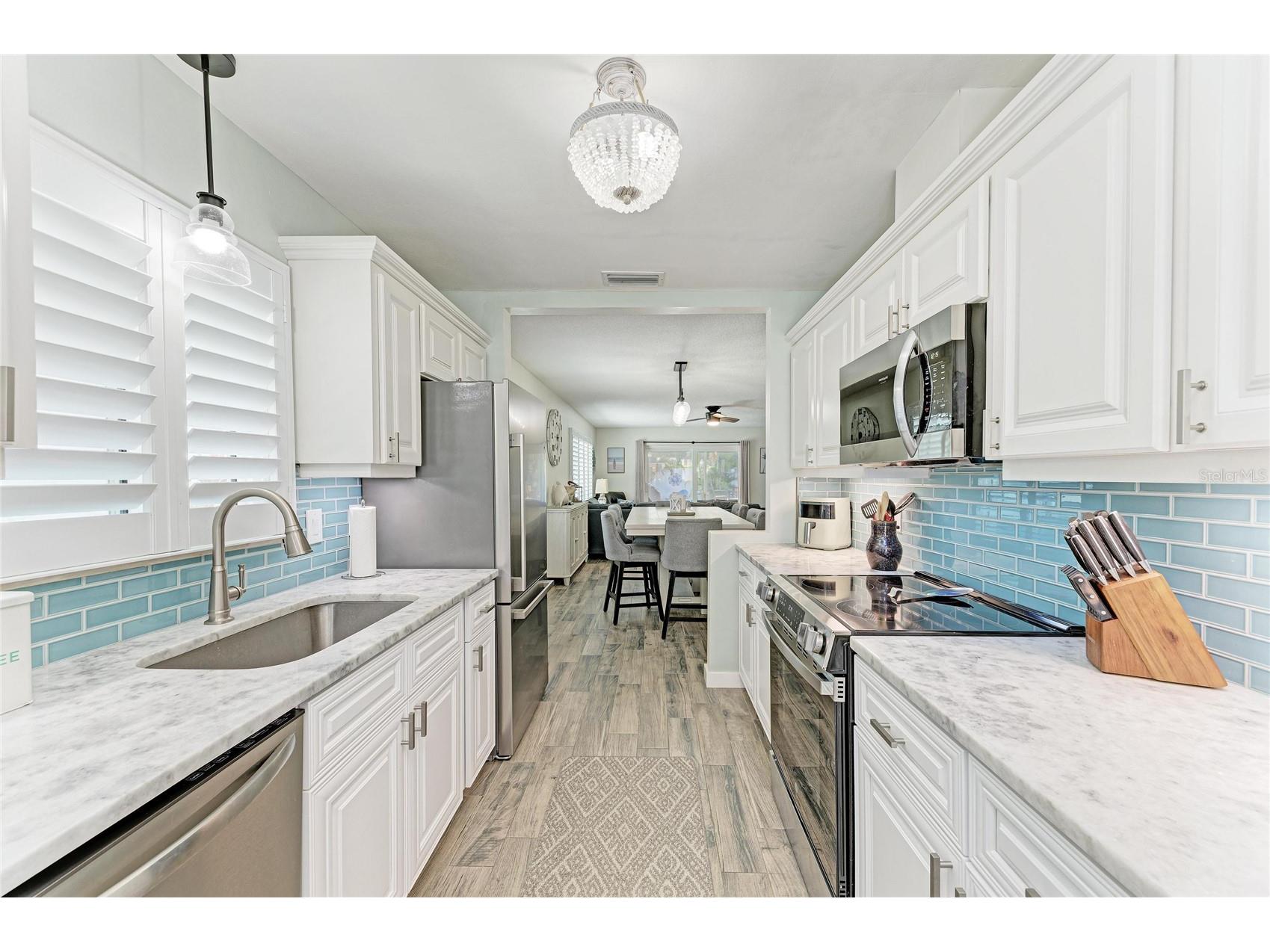 1218 Moonmist Circle #S2 Sarasota FL 34242 A4691272 image9