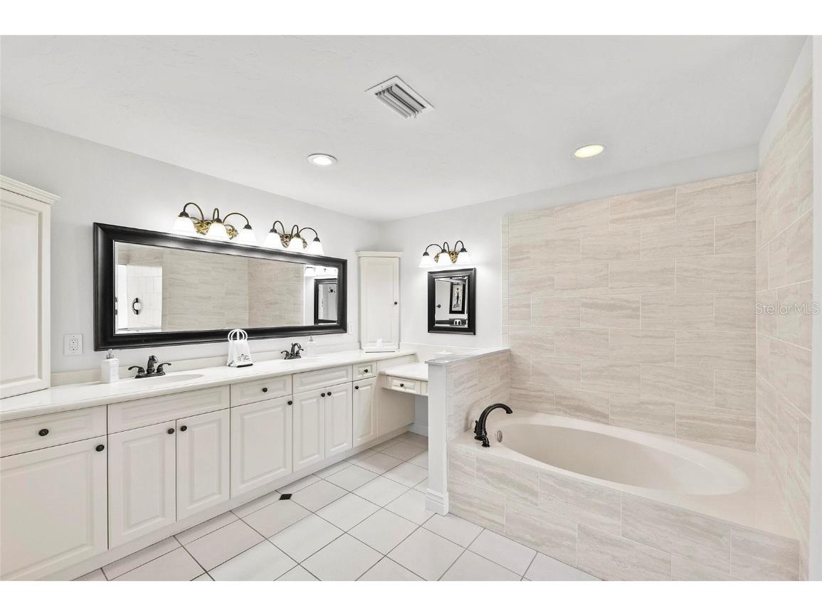 1218 Yacht Harbor Drive Osprey FL 34229 A4663579 image36