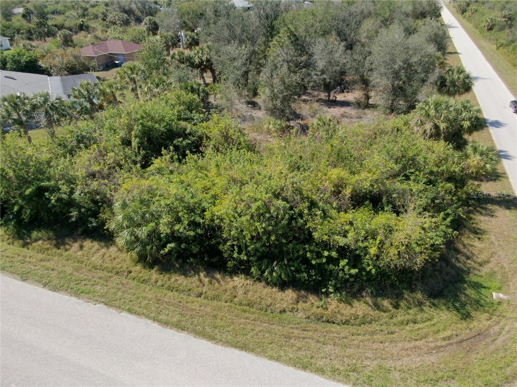 12187 Claremont Drive Port Charlotte FL 33981 D6140439 image1