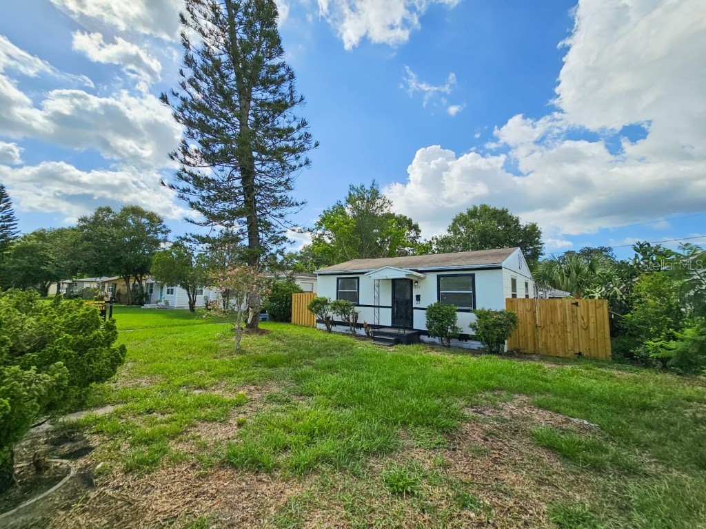 1219 54th Avenue N Saint Petersburg FL 33703 U8207727 image1