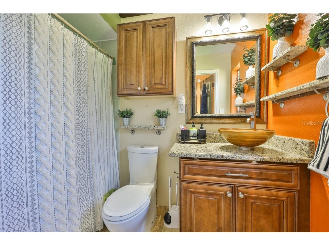 1219 70th Drive E Sarasota FL 34243 TB8430119 image18