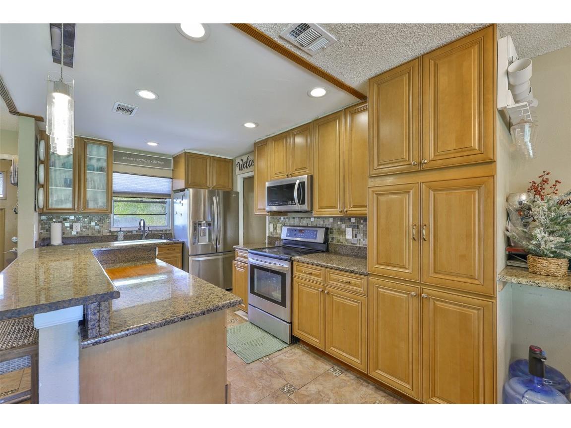 1219 70th Drive E Sarasota FL 34243 TB8430119 image6