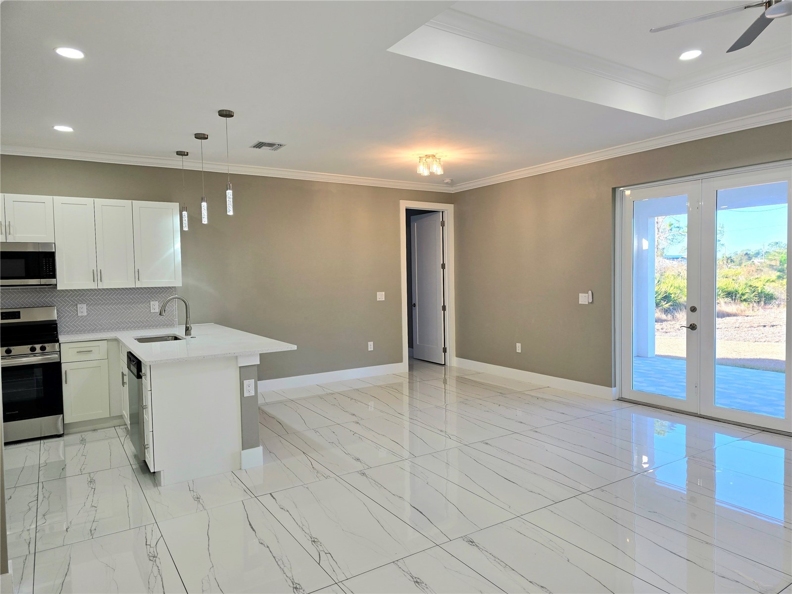 1219 Hibiscus Avenue Lehigh Acres FL 33972 C7521916 image6