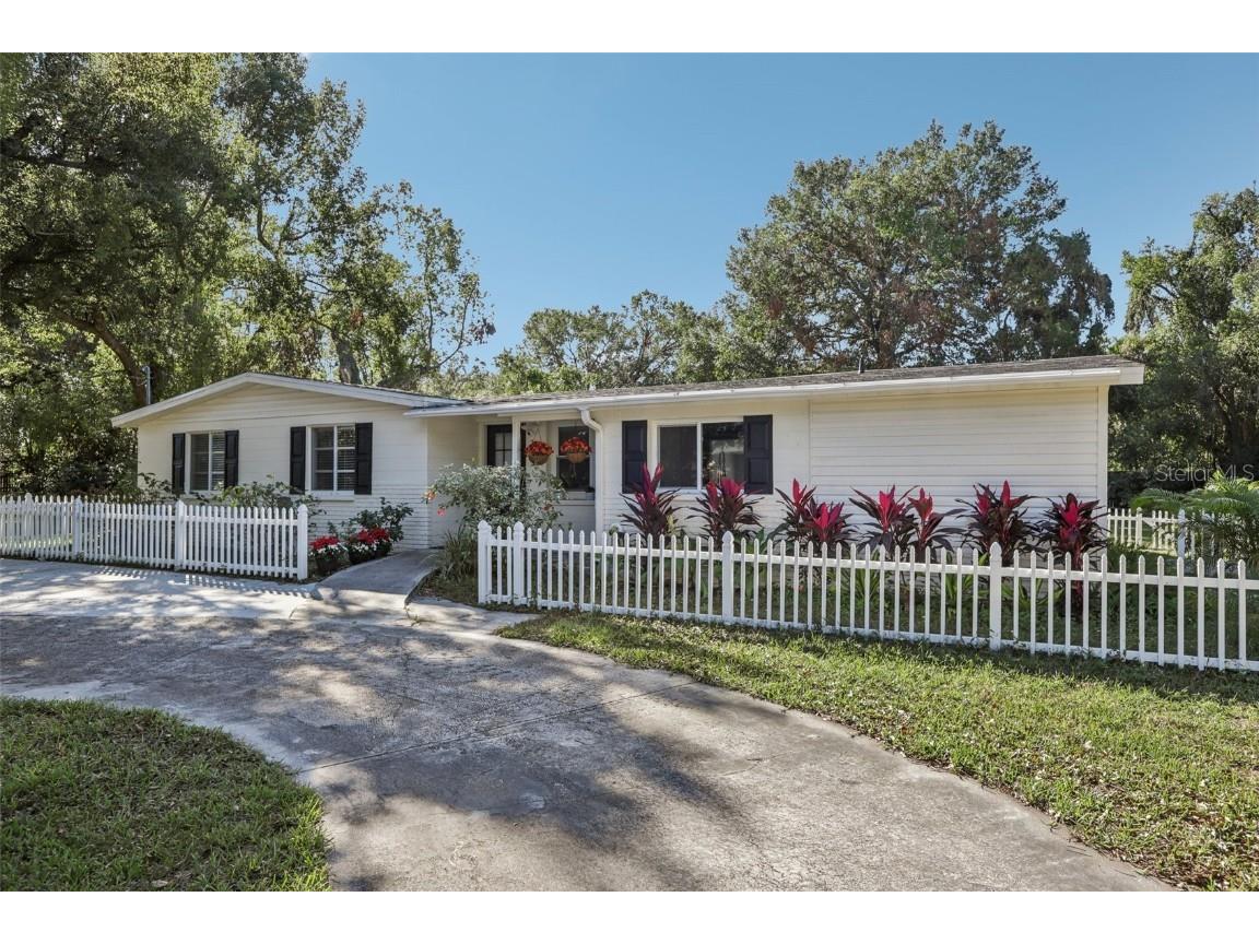 1219 Hummingbird Lane Brandon FL 33511 T3545615 image1