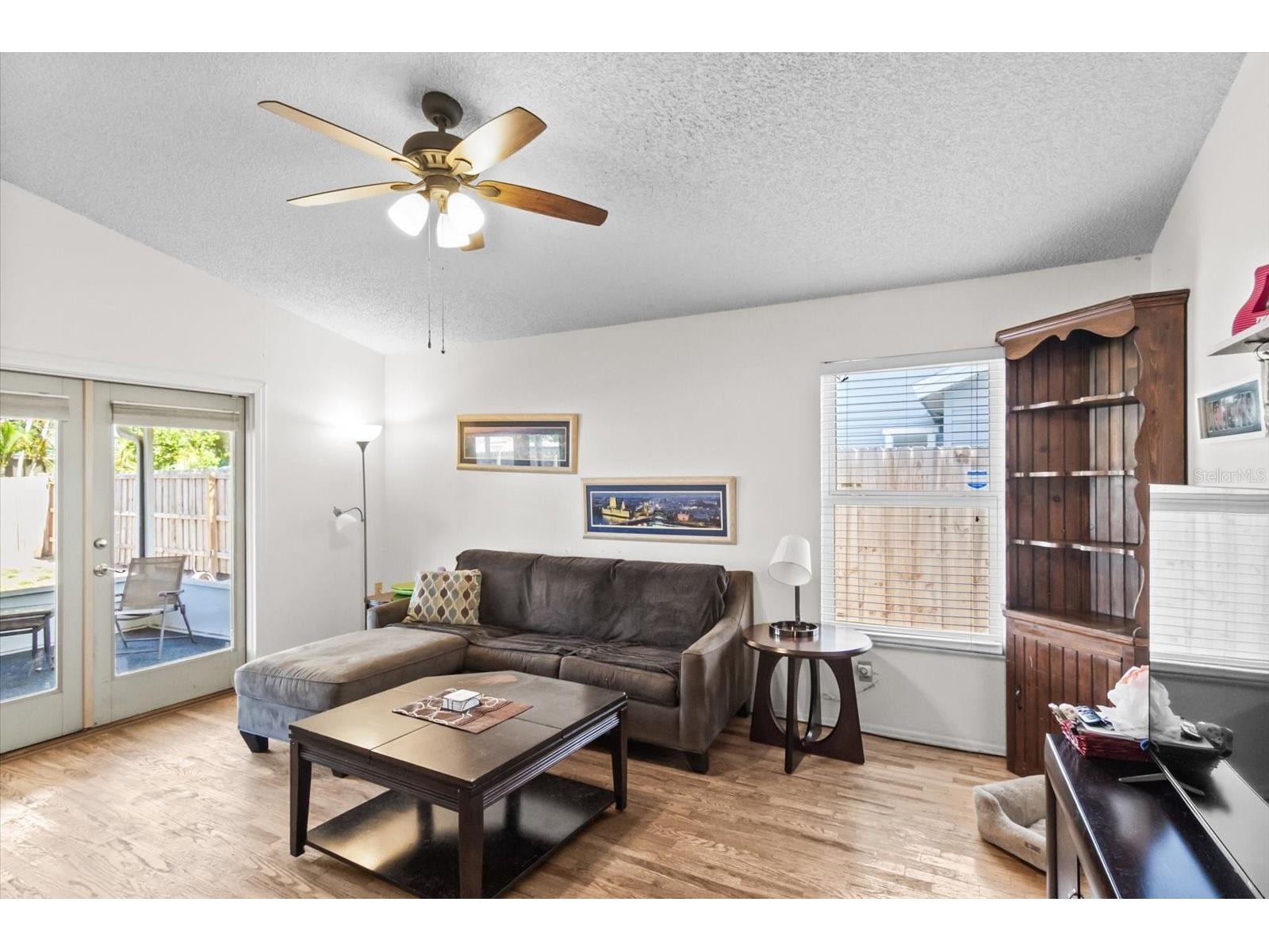 1219 Mackeral Avenue Sarasota FL 34237 A4698307 image2