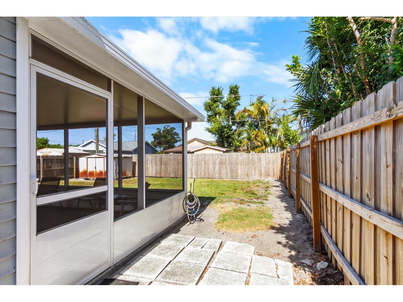 1219 Mackeral Avenue Sarasota FL 34237 A4698307 image9
