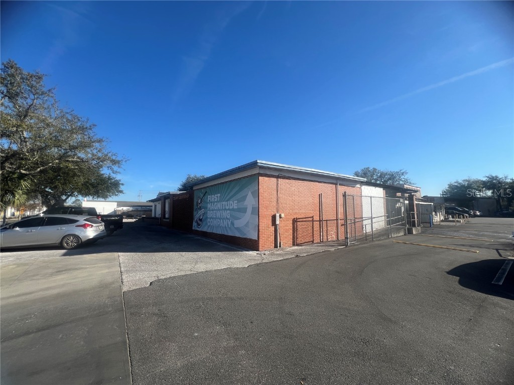 1219 S Main Street Gainesville FL 32601 GC529750 image17