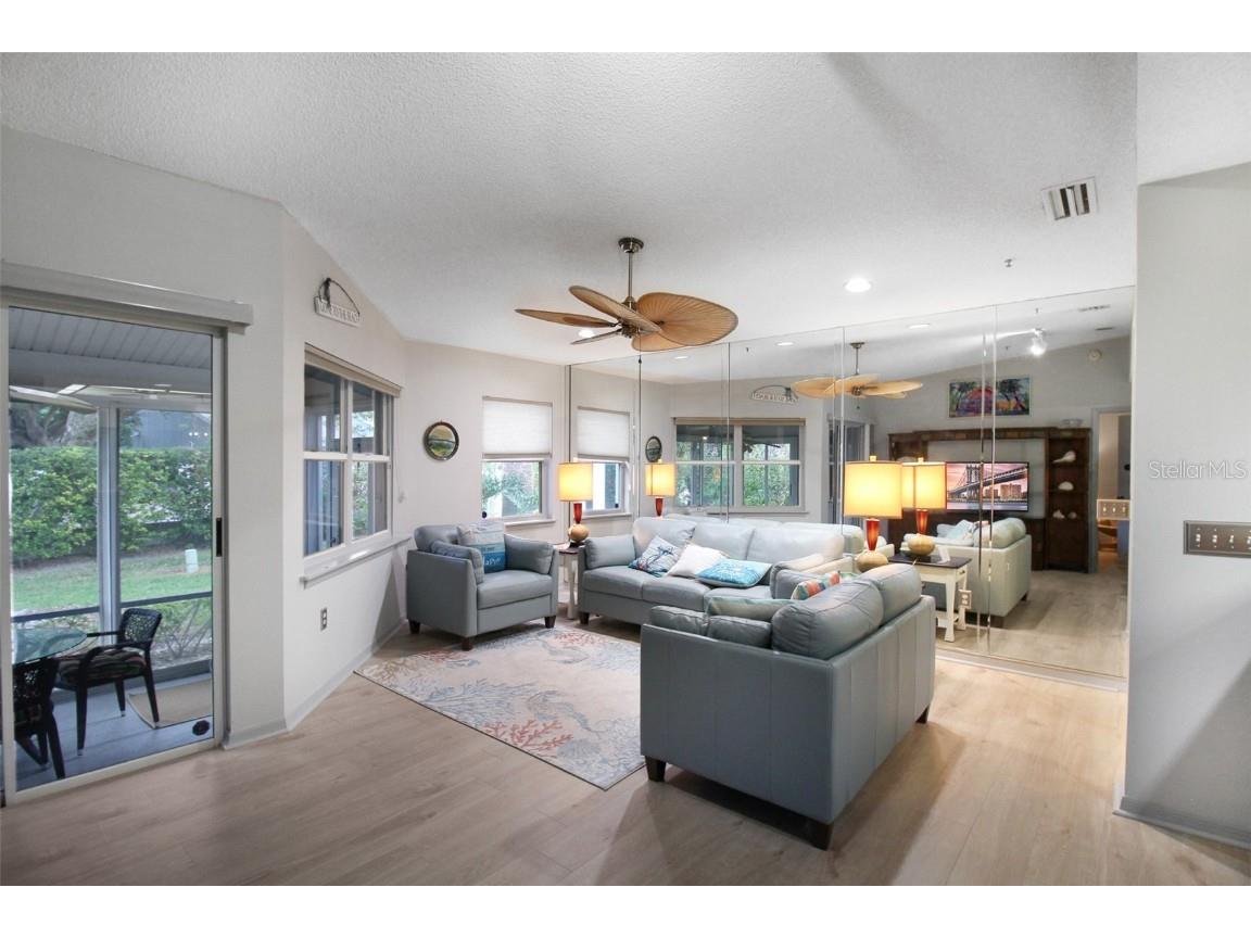 1219 Siesta Bayside Drive #1219-C Sarasota FL 34242 A4596165 image12