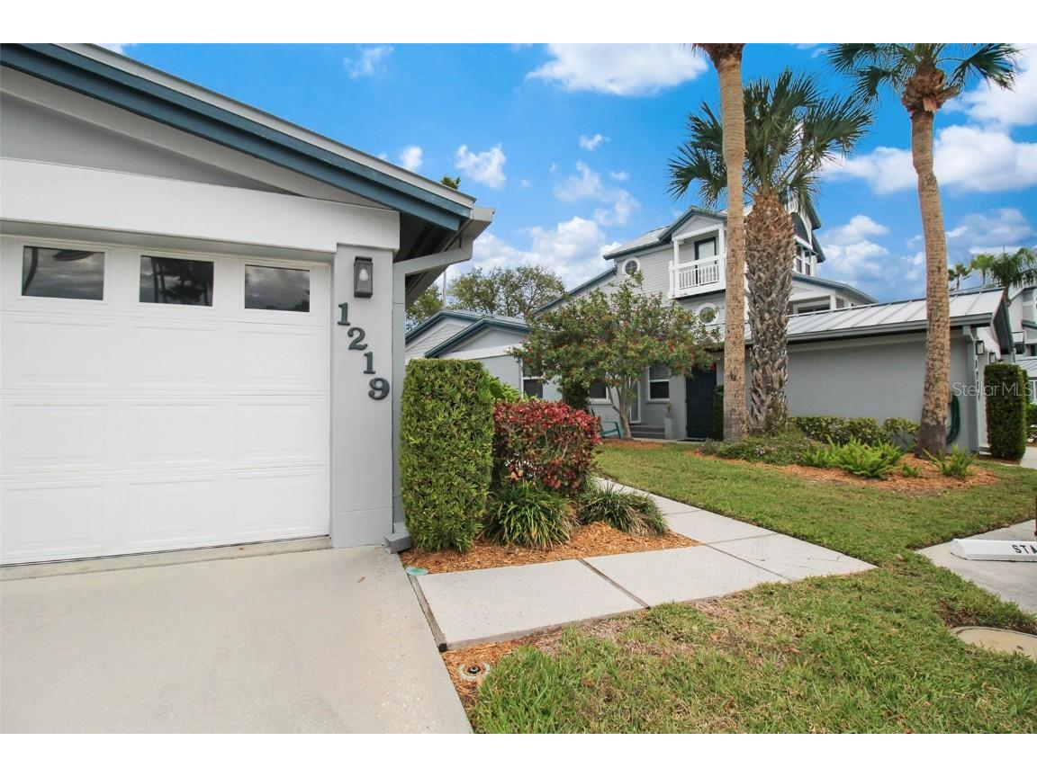 1219 Siesta Bayside Drive #1219-C Sarasota FL 34242 A4596165 image2