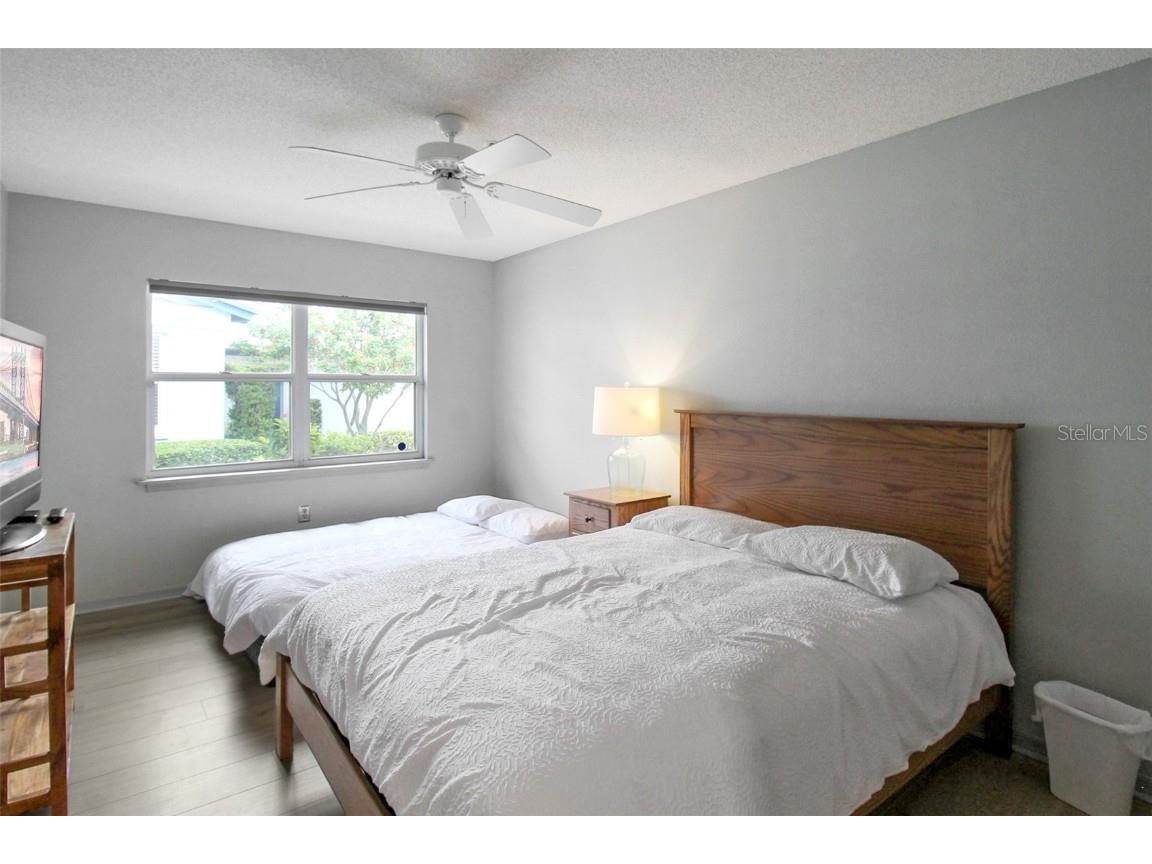 1219 Siesta Bayside Drive #1219-C Sarasota FL 34242 A4596165 image25