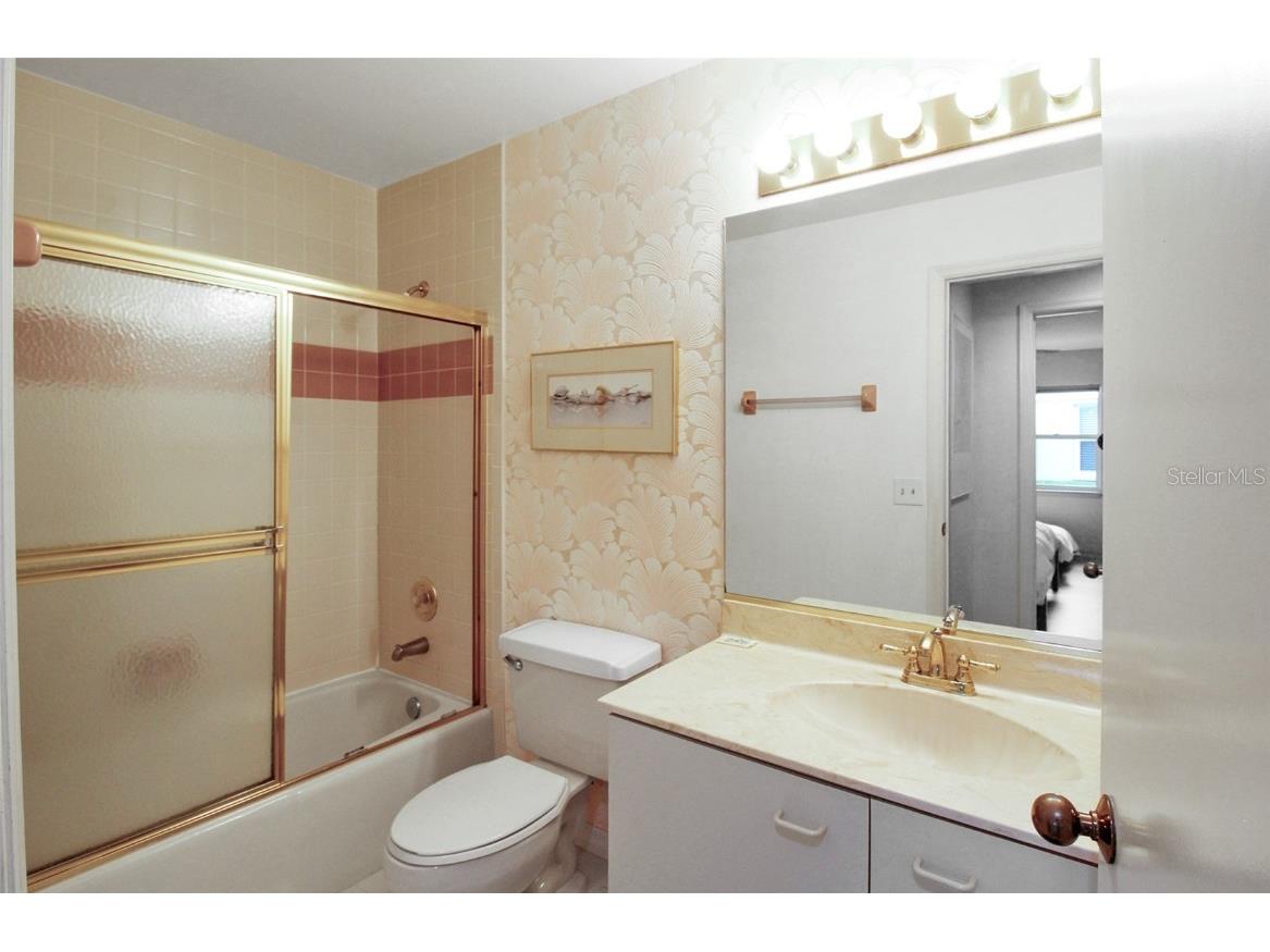 1219 Siesta Bayside Drive #1219-C Sarasota FL 34242 A4596165 image28