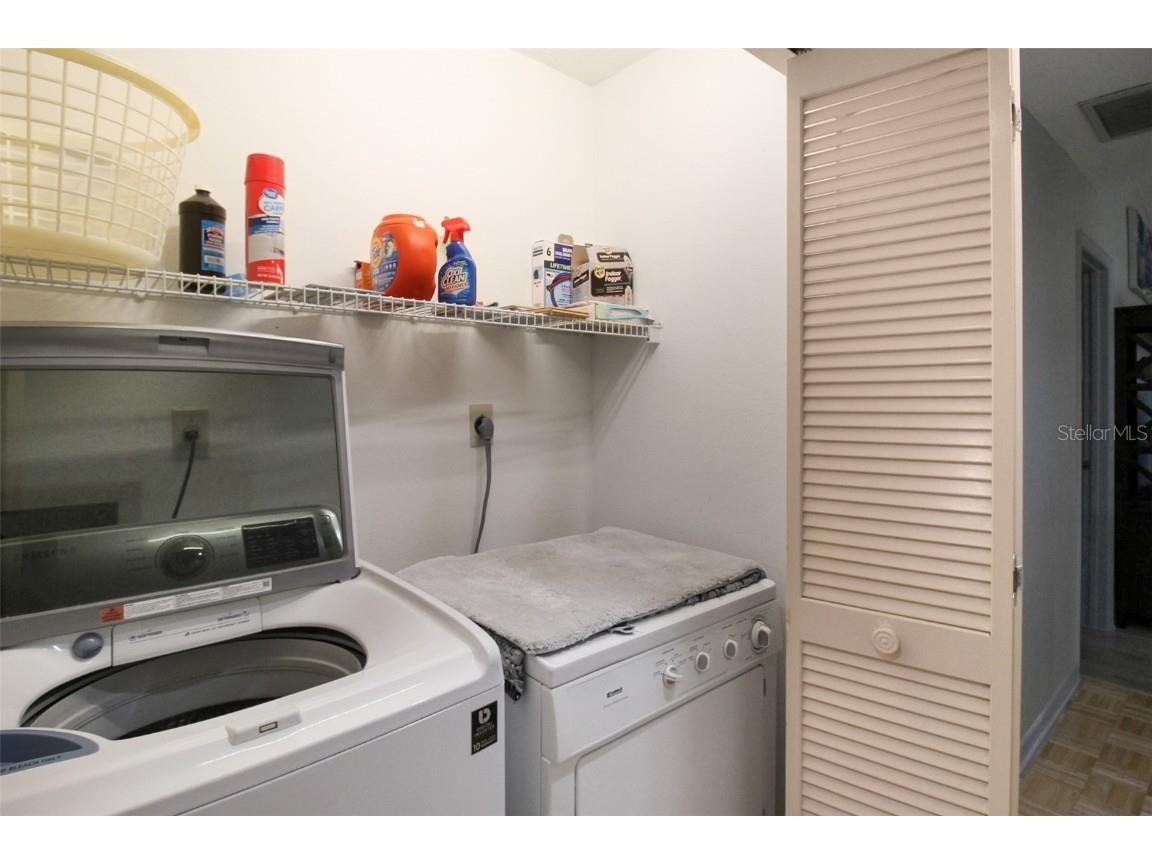 1219 Siesta Bayside Drive #1219-C Sarasota FL 34242 A4596165 image29