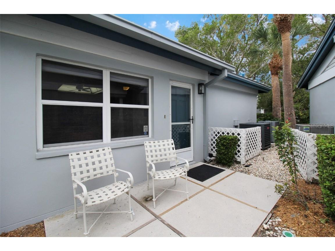 1219 Siesta Bayside Drive #1219-C Sarasota FL 34242 A4596165 image3