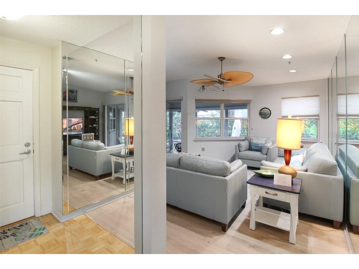 1219 Siesta Bayside Drive #1219-C Sarasota FL 34242 A4596165 image4