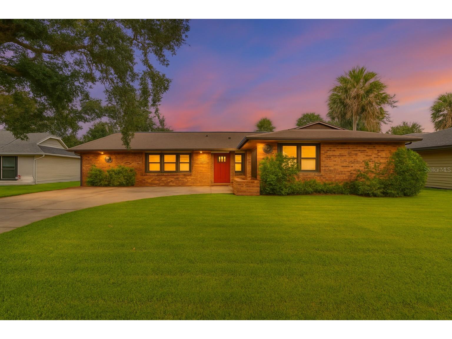 1219 Wayne Avenue New Smyrna Beach FL 32168 V4944566 image1