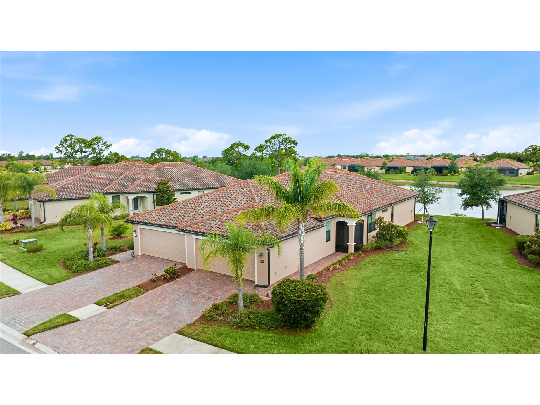 12192 Amica Loop Venice FL 34293 A4698476 image2