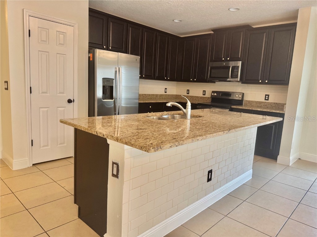 122 Andalusia Loop Davenport FL 33837 O6337414 image4