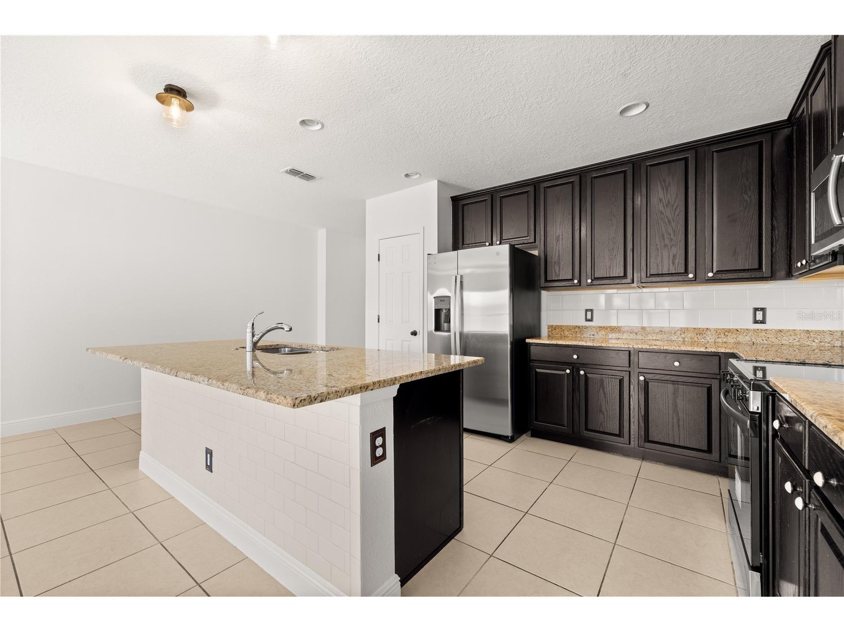 122 Andalusia Loop Davenport FL 33837 S5143947 image16