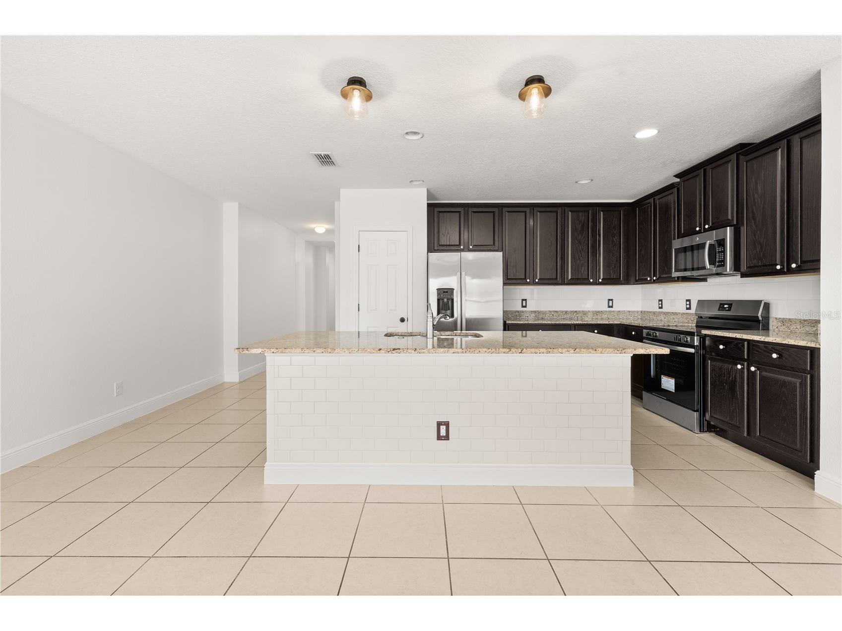 122 Andalusia Loop Davenport FL 33837 S5143947 image19